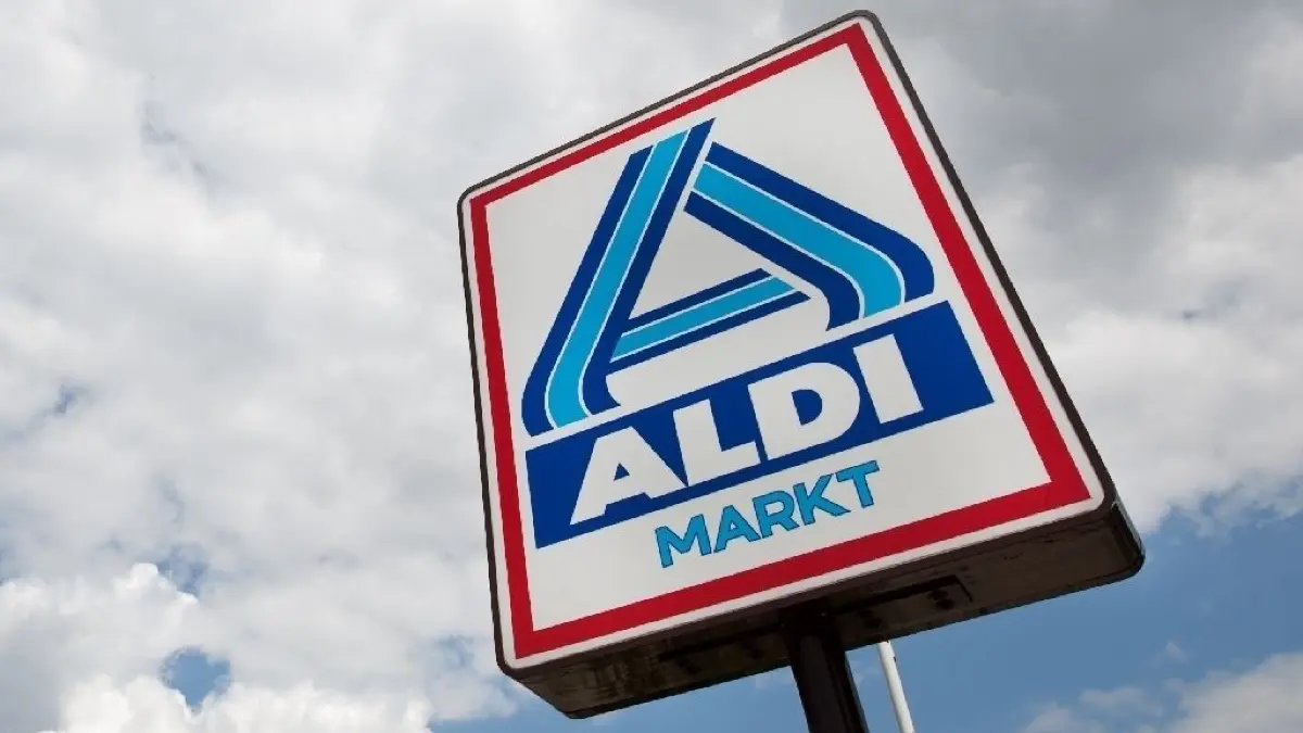 Symbolfoto
ARCHIV - 28.07.2010, Gelsenkirchen: Das Aldi-Nord-Logo auf einem Schild. (Zu dpa "Aldi ändert Preisstrategie: Mehr Sonderangebote") Foto: Friso Gentsch/dpa +++ dpa-Bildfunk +++