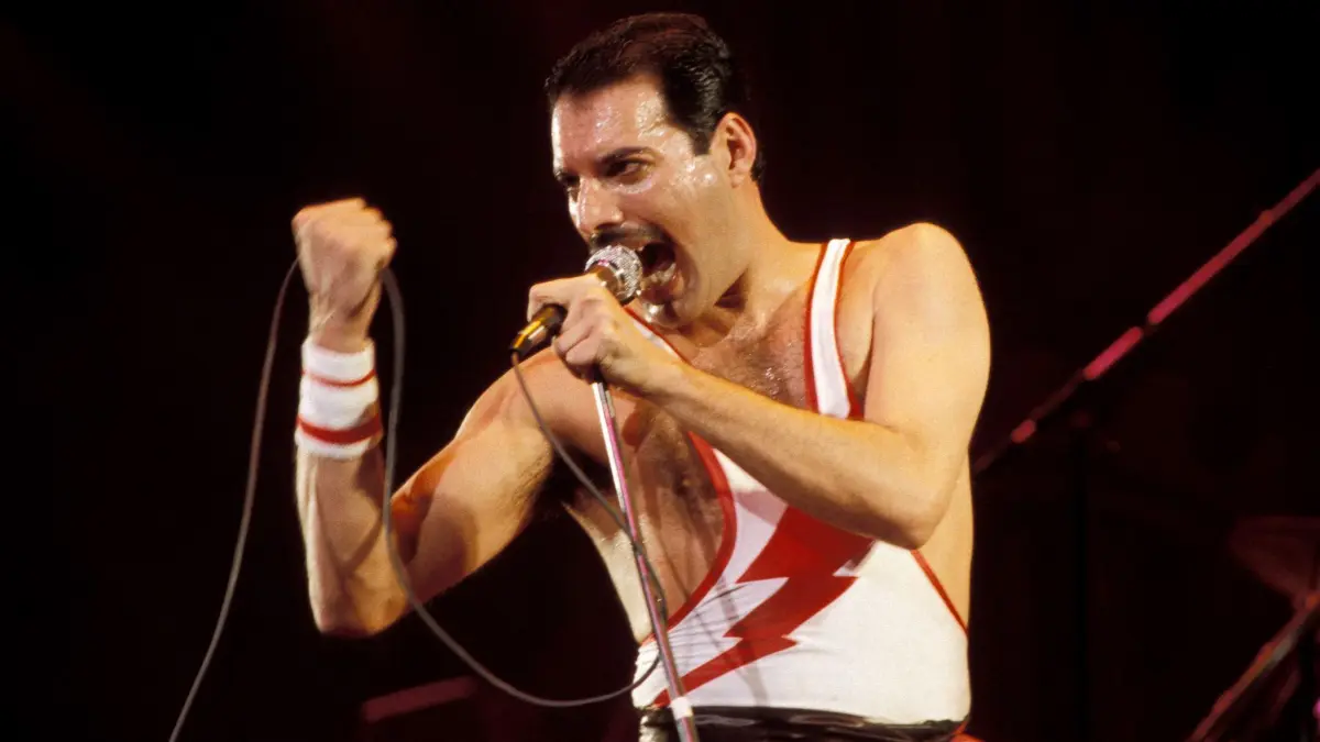 TV-Ausblick Arte - „Freddie Mercury: Der letzte Akt“: 02.06.2022, ---: Der Sänger Freddie Mercury hielt seine Aids-Erkrankung bis kurz vor seinem Tod vor der Öffentlichkeit geheim. Die Dokumentation «Freddie Mercury: Der letzte Akt» zeigt Arte am 07.07.2024 um 23:05 Uhr. Foto: Bob King/Redferns/Getty Images/ARTE France/dpa - ACHTUNG: Nur zur redaktionellen Verwendung im Zusammenhang mit einer Berichterstattung über den Film und nur mit vollständiger Nennung des vorstehenden Credits +++ dpa-Bildfunk +++