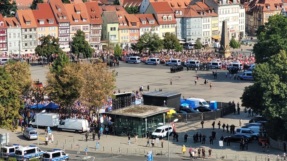 Abschlussveranstaltung der AfD in Erfurt und Gegendemonstration