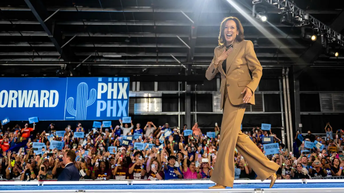 Kamala Harris Campaigns For President In Arizona: CHANDLER, ARIZONA - OCTOBER 10: Democratic presidential nominee, Vice President Kamala Harris arrives during a campaign rally at the Rawhide Event Center on October 10, 2024 in Chandler, Arizona. Vice President Harris continues campaigning against Republican presidential nominee, former U.S. President Donald Trump in battleground swing states ahead of the November 5 presidential election. Trump currently has a 2% lead ahead of Harris in the Arizona polls. Brandon Bell/Getty Images/AFP (Photo by Brandon Bell / GETTY IMAGES NORTH AMERICA / Getty Images via AFP)