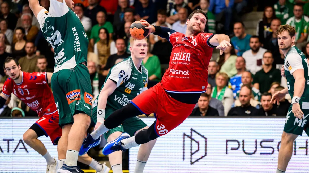 Frisch Auf Göppingen - SG BBM Bietigheim: 18.10.2024, Baden-Württemberg, Göppingen: Handball: Bundesliga, Frisch Auf Göppingen - SG BBM Bietigheim, 7. Spieltag, EWS Arena. Bietigheims Jonathan Fischer in Aktion. Foto: Tom Weller/dpa +++ dpa-Bildfunk +++