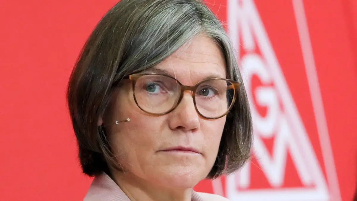 25.01.2024, Frankfurt, DEU Jahrespressekonferenz der IG Metall. Christiane Benner, Erste Vorsitzende der IG Metall. *** 25 01 2024, Frankfurt, DEU Annual press conference of IG Metall Christiane Benner, First Chairwoman of IG Metall