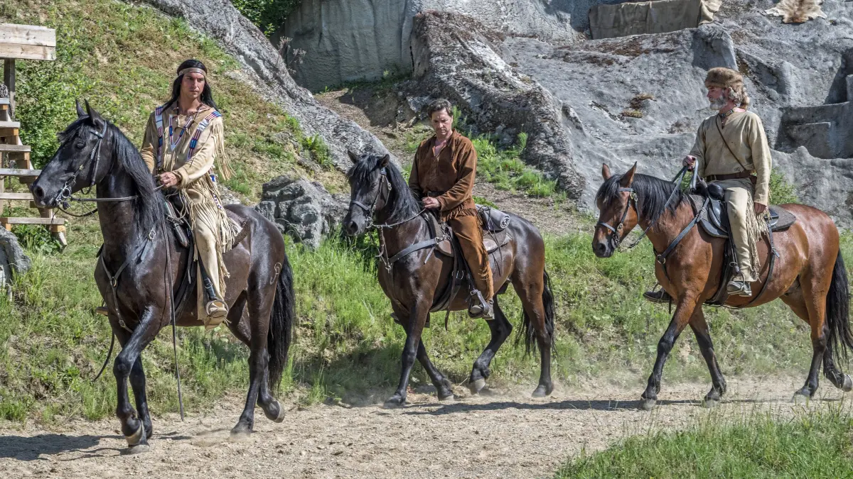 Honorar an den Glogger !!! Winnetou, Old Shatterhand, Old Firehand verfolgen eine Spur
