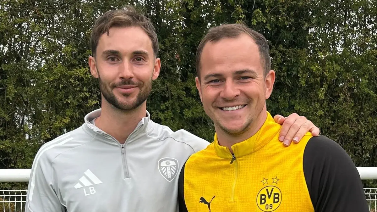 Schon lange gut befreundet: Liam Bennett (links, U15-Trainer bei Leeds United) und Tim Kübel kennen sich seit der College-Zeit in Amerika.