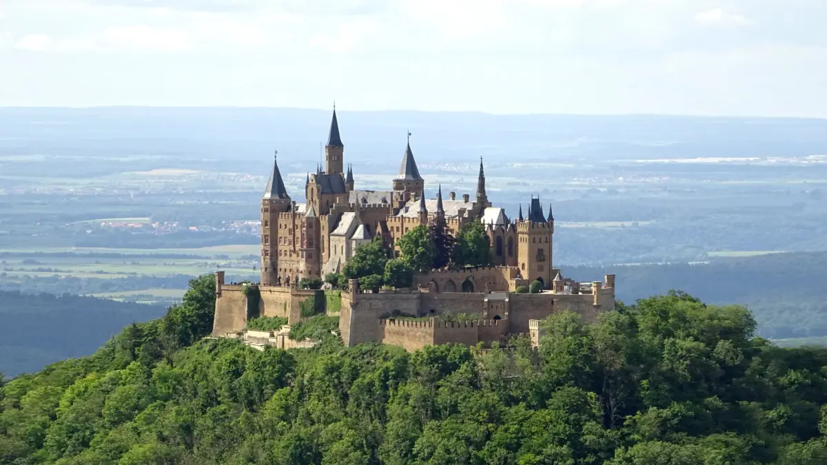 Burg Hohenzollern im Mai 2022