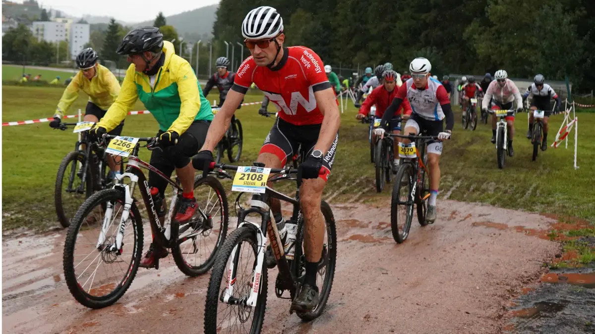 Der Schwarzwald-Bike-Marathon trotz dem Regenwetter.