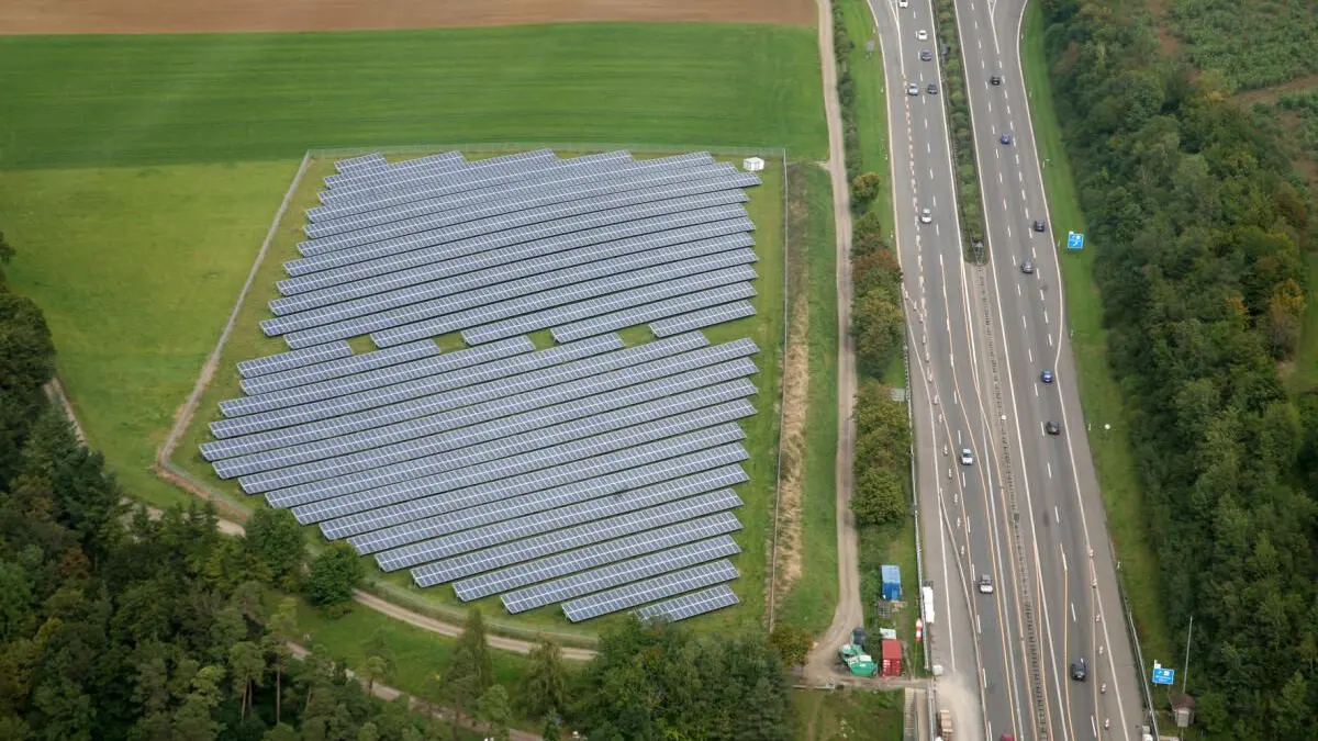Der bestehende Solarpark: Am Hirtenhaus I. Zwei weitere sollen westlich von Weitingen, an der Autobahn sowie südlich von Bildechingen auf Eutinger Gemarkung errichtet werden.
