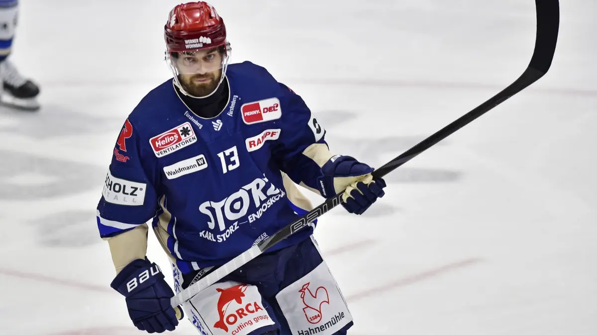Vorbereitungsspiel Wild Wings (blau) - Zürich (weiss), Felix Maegaard Scheel (13) Sturm SERC Wild Wings - neu