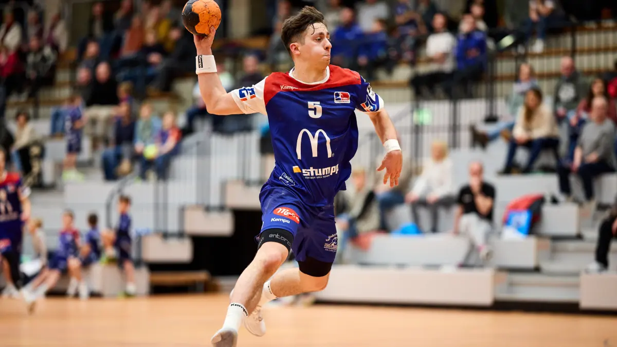 HBW Balingen-Weilstetten II vs HG Oftersheim/ Schwetzingen, Handball, 3. Liga Maenner, 3.Liga Maenner 25/26, Staffel Sued 2025/2026, 11.01.2026: Daniel Flad (HBW Balingen-Weilstetten II #05)
HBW Balingen-Weilstetten II vs HG Oftersheim/ Schwetzingen, Handball, 3. Liga Maenner, 3.Liga Maenner 25/26, Staffel Sued 2025/2026, 11.01.2026
Foto: Eibner-Pressefoto/ Francesco Gianni Consentino
