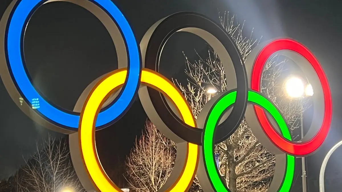 Biathlon unter dem Zeichen der Ringe.