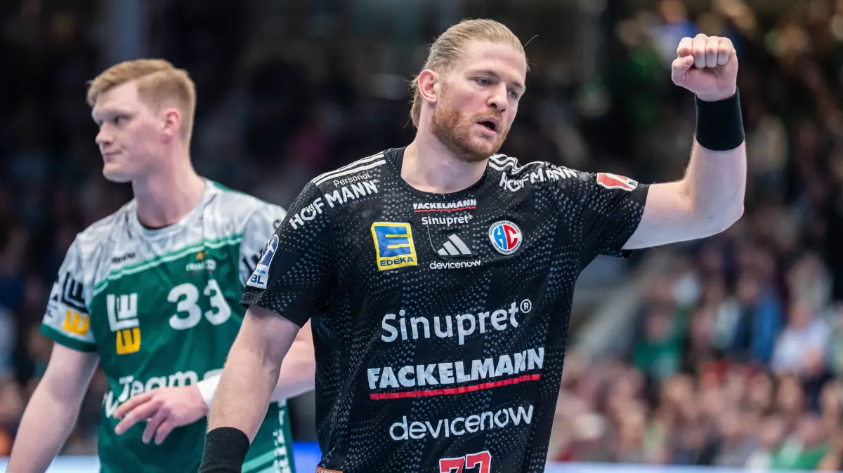 Frisch Auf Goeppingen vs. HC Erlangen, Handball, 1. Bundesliga, Herren, Spielzeit 2025/2026, 29.03.2026: Maciej Gebala (HC Erlangen, #77) ballt die Jubelfaust, Frisch Auf Goeppingen vs. HC Erlangen, Handball, 1. Bundesliga, Herren, Spielzeit 2025/2026, 29.03.2026,
Foto: Eibner-Pressefoto/Michael Schmidt