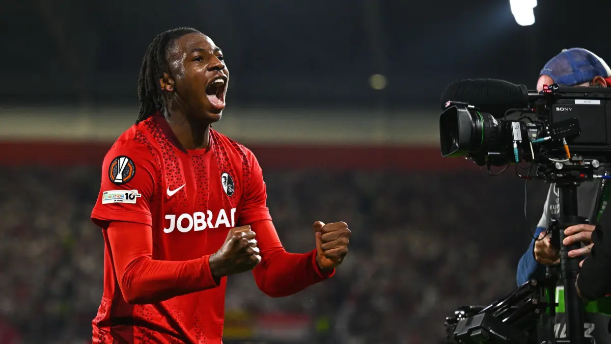 SC Freiburg - SC Braga: 07.05.2026, Baden-Württemberg, Freiburg im Breisgau: Fußball, Männer: Europa League, SC Freiburg - SC Braga, K.o.-Runde, Halbfinale, Rückspiele, Europa Park Stadion. Johan Manzambi (SC Freiburg) feiert seinen Treffer zum 2:0. Foto: Tom Weller/dpa +++ dpa-Bildfunk +++