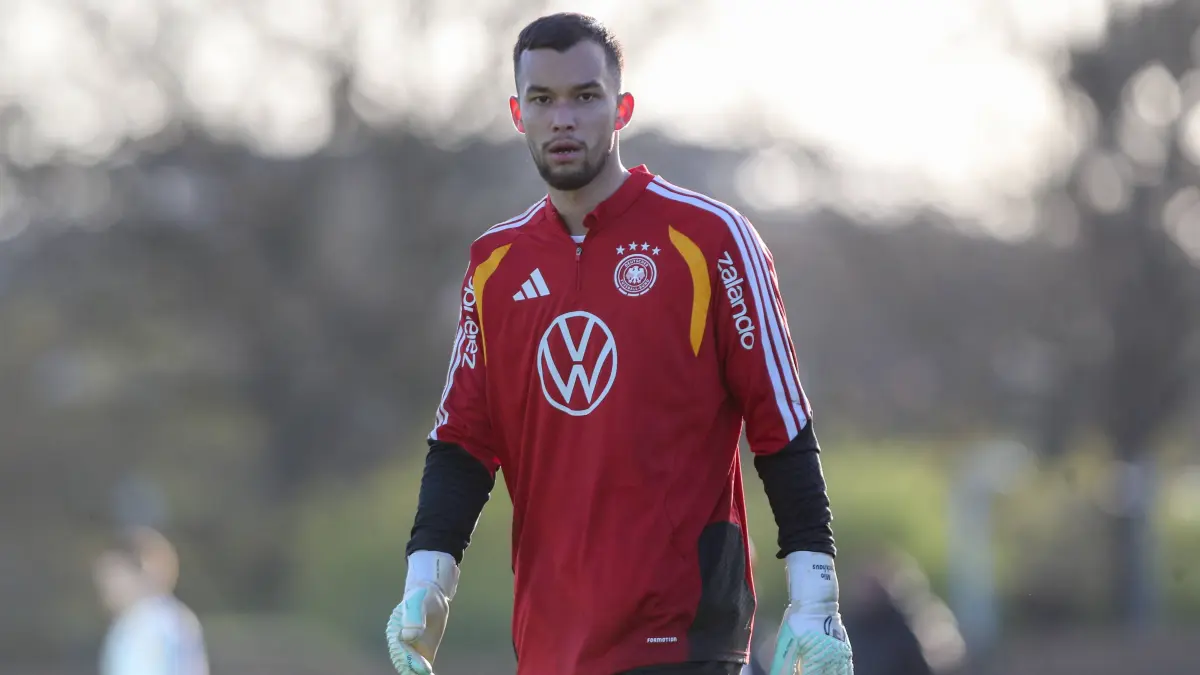 Fussball, U21-Nationalmannschaft, Pressekonferenz: 26.03.2026, xtgx, Fussball, U21, U 21 Nationalmannschaft, Abschlusstraining emspor, v.l. Mio Backhaus Deutschland DFL/DFB REGULATIONS PROHIBIT ANY USE OF PHOTOGRAPHS as IMAGE SEQUENCES and/or QUASI-VIDEO Wolfsburg *** 26 03 2026, xtgx, football, U21 national team, final training emspor, v l Mio Backhaus Germany DFL DFB REGULATIONS PROHIBIT ANY USE OF PHOTOGRAPHS as IMAGE SEQUENCES and or QUASI VIDEO Wolfsburg