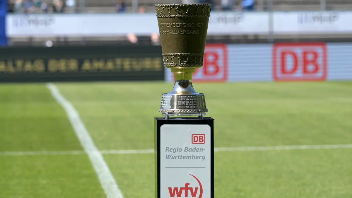 SV Stuttgarter Kickers vs. SG Sonnenhof Grossaspach, Fussball, Maenner, DB-Regio wfv-Pokalfinale, Saison 2025/2026, 23.05.2026: Wer folgt auf die SG Sonnenhof Großaspach Finale um den DB Regio wfv-Verbandspokal zwischen den Stuttgarter Kickers und der SG Sonnenhof Großaspach. Der Sieger sichert sich den Titel und das Ticket für die 1. Hauptrunde im DFB-Pokal. SV Stuttgarter Kickers vs. SG Sonnenhof Grossaspach, Fussball, Maenner, DB-Regio wfv-Pokalfinale, Saison 2025/2026, 23.05.2026 SV Stuttgarter Kickers vs. SG Sonnenhof Grossaspach, Fussball, Maenner, DB-Regio wfv-Pokalfinale, Saison 2025/2026, 23.05.2026 Stuttgart *** Who follows SG Sonnenhof Grossaspach Final for the DB Regio wfv Association Cup between Stuttgarter Kickers and SG Sonnenhof Grossaspach The winner secures the title and the ticket for the 1st main round of the DFB Cup SV Stuttgarter Kickers vs SG Sonnenhof Grossaspach, Football, Men, DB Regio wfv Cup Final, Season 2025 2026, 23 05 2026 SV Stuttgarter Kickers vs SG Sonnenhof Grossaspach, Football, Men, DB Regio wfv Cup Final, Season 2025 2026, 23 05 2026 Stuttgart Copyright: xEibner-Pressefoto/TobiasxBaurx EP_TBR
