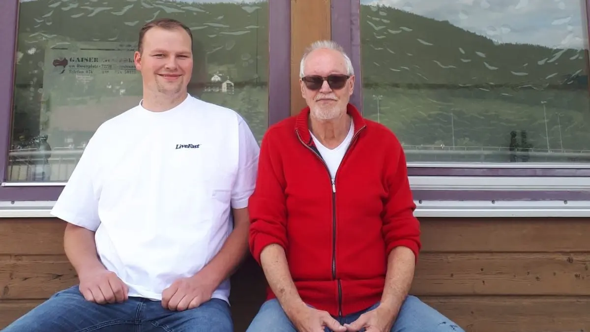Hans-Dieter Leins (rechts) mit seinem Nachfolger Philipp Mahler
