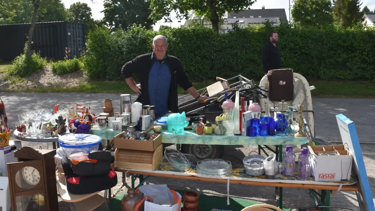 Der erste Flohmarkt auf dem Epfinger Festplatz hat am vergangenen Samstag stattgefunden. Wenn’s sich erst mal eingeruckelt hat, sollen in den kommenden Wochen und Monaten noch viele Händler dazukommen.