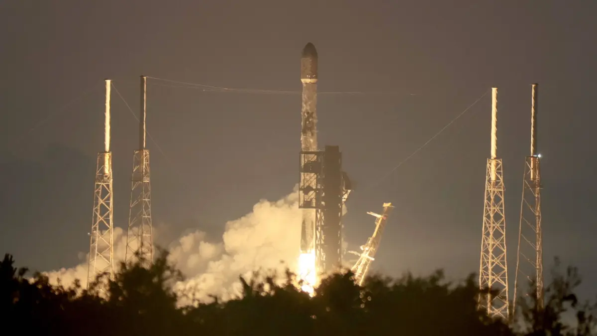SpaceX Falcon 9 Rocket Launches Starlink Satellites Into Orbit: CAPE CANAVERAL SPACE FORCE STATION, FLORIDA - JUNE 08: A Spacex Flacon 9 rocket lifts off from Space Launch Complex 40 on June 08, 2026 in Cape Canaveral Space Force Station, Florida. The mission, known as Starlink 10-35, will deploy 29 Starlink satellites into orbit. Shares in Elon Musk's SpaceX are poised for a June 12th listing on Nasdaq, with a valuation of $135. Joe Raedle/Getty Images/AFP (Photo by JOE RAEDLE / GETTY IMAGES NORTH AMERICA / Getty Images via AFP)