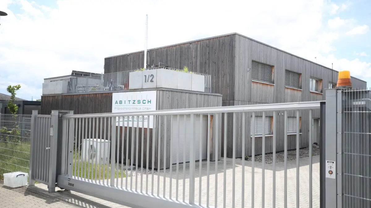 Das Firmengebäude der Abitzsch Präzisionsnormteile GmbH im Bad Dürrheimer Gebioet auf Stocken: Der Neubau entstand vor zehn Jahren, aber gearbeitet wird hier nun nicht mehr.