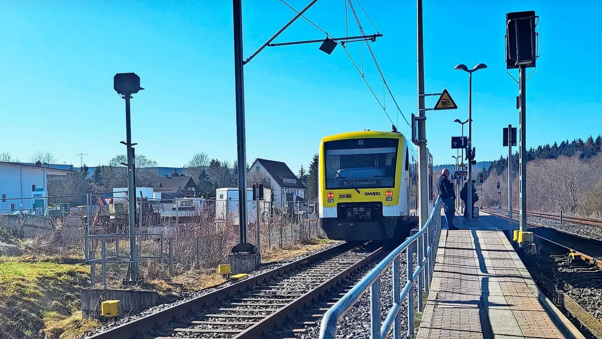 Die Strecke der Trossinger Eisenbahn muss permanent instandgehalten werden. Dafür gibt es jetzt finanzielle Unterstützung. (Archivfoto)