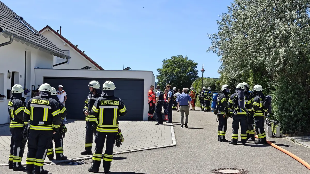 Wegen Gasgeruchs ist die Feuerwehr in die Graf-Johann-Straße ausgerückt.