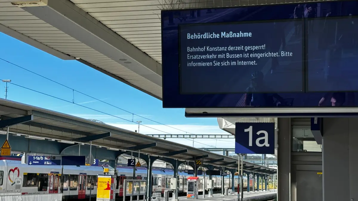 Auch der Konstanzer Bahnhof wurde gesperrt. Ein Bus-Ersatzverkehr wurde eingerichtet.