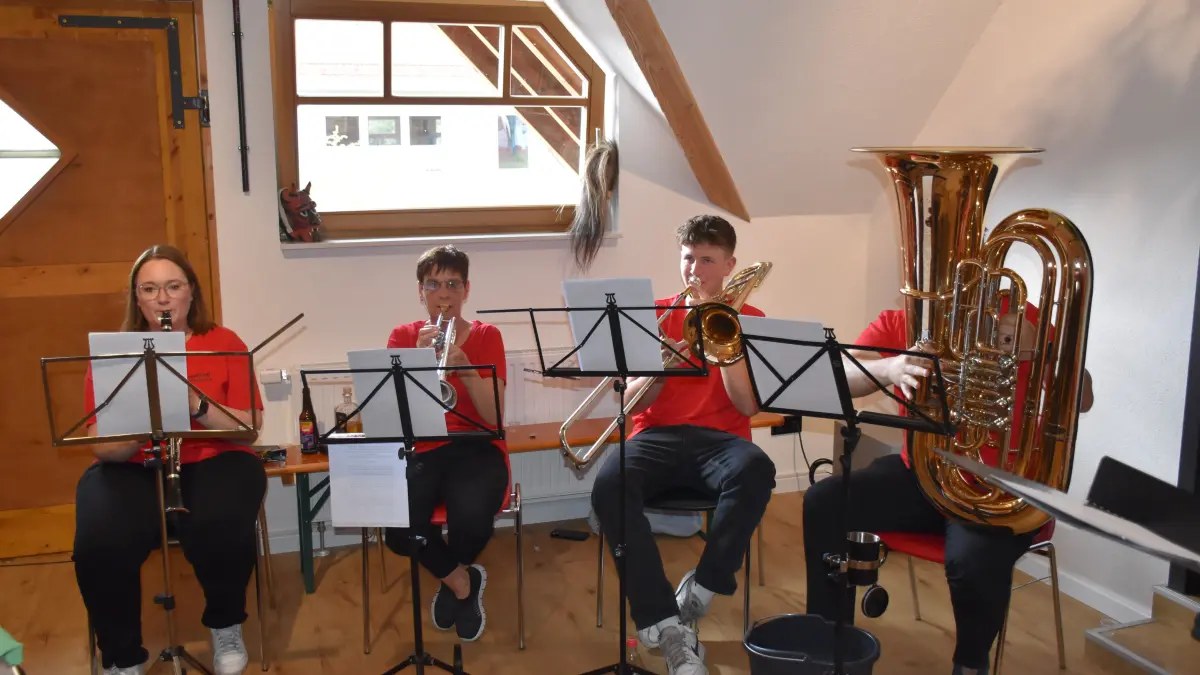 Seine musikalische Premiere feierte das Quartett „Die Kaputten“.