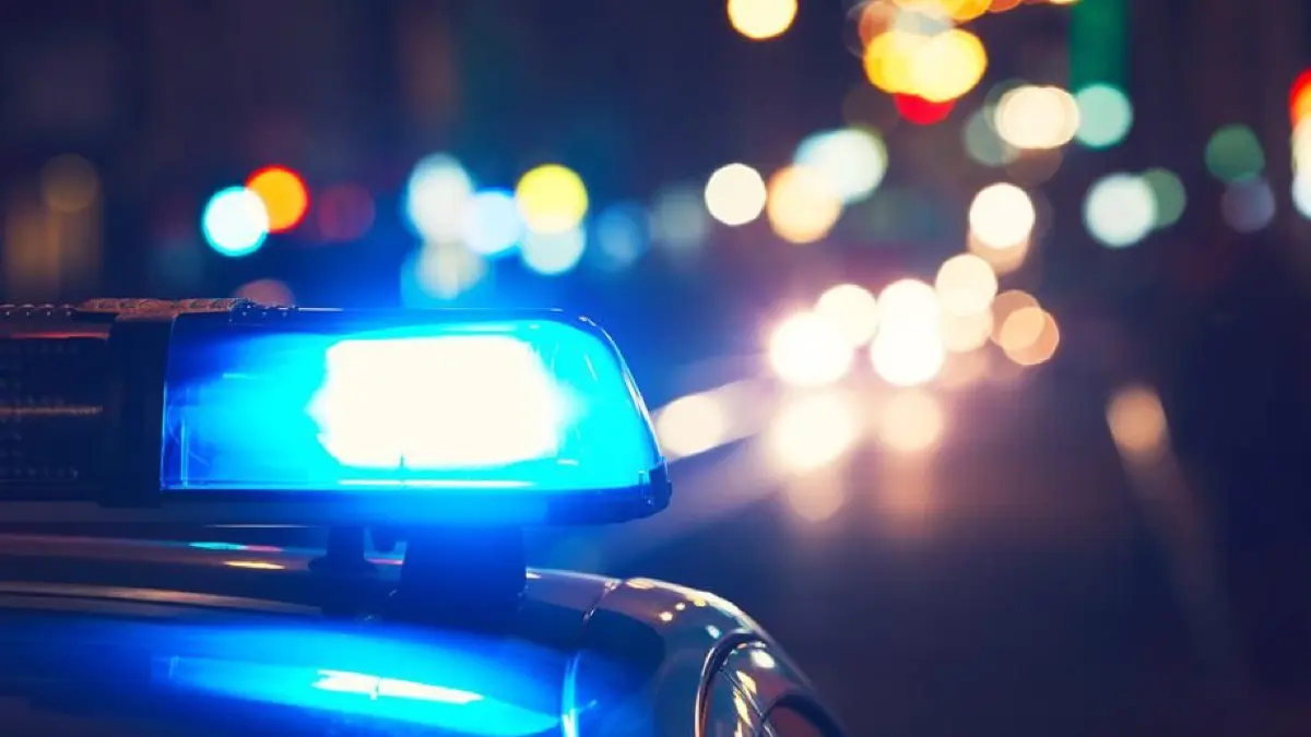 Polizei Einsatz Nacht Blaulicht Symbolfoto Schwabo LZ OV