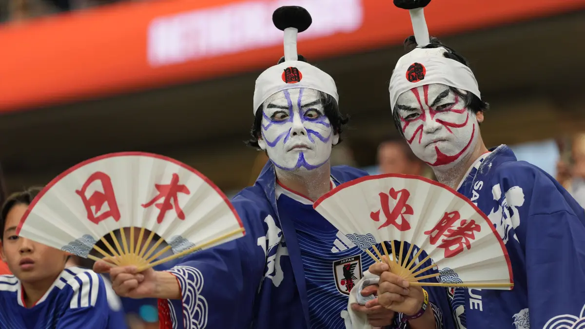 Netherlands v Japan, 2026 FIFA World Cup, Group F, Football, Dallas Stadium, Arlington, Texas, USA - 14 Jun 2026: A general view of Japan fans in the stands Netherlands v Japan, 2026 FIFA World Cup, WM, Weltmeisterschaft, Fussball Group F, Football, Dallas Stadium, Arlington, Texas, USA - 14 Jun 2026Arlington Dallas Stadium Texas TX United States of America EDITORIAL USE ONLY No use with unauthorised audio, video, data, fixture lists, club/league logos or live services. Online in-match use limited to 120 images, no video emulation. No use in betting, games or single club/league/player publications. PUBLICATIONxINxGERxSUIxAUTxHUNxGRExMLTxCYPxROUxBULxUAExKSAxCHNxDENxINDxITAxPORxESPxSWExTURxMEXxCOLxVENxPERxECUxBRAxARGxCHIxURUxPARxPANxONLY Copyright: xIsmaelxAdnan/Shutterstockx 16927680am