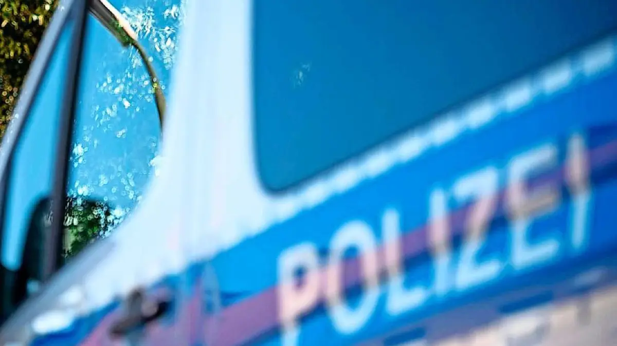 Blaulicht Polizei Symbolfoto Schwabo LZ OV