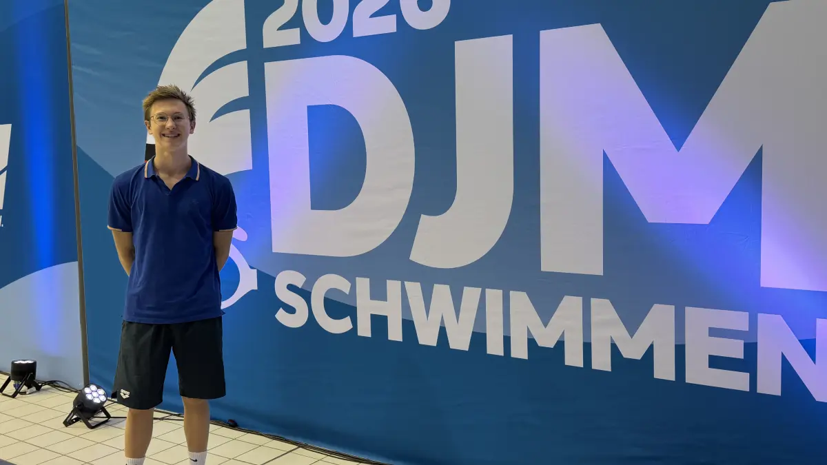 Davide Petrella in der Schwimm- und Sprunghalle im Europasportpark (SSE) Berlin.