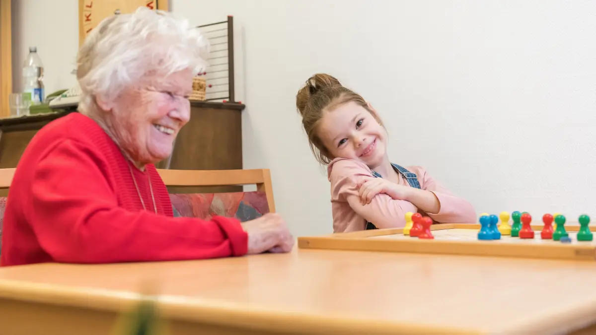 Das Franziskusheim in Schwenningen ist ein Haus für Kinder und Senioren.