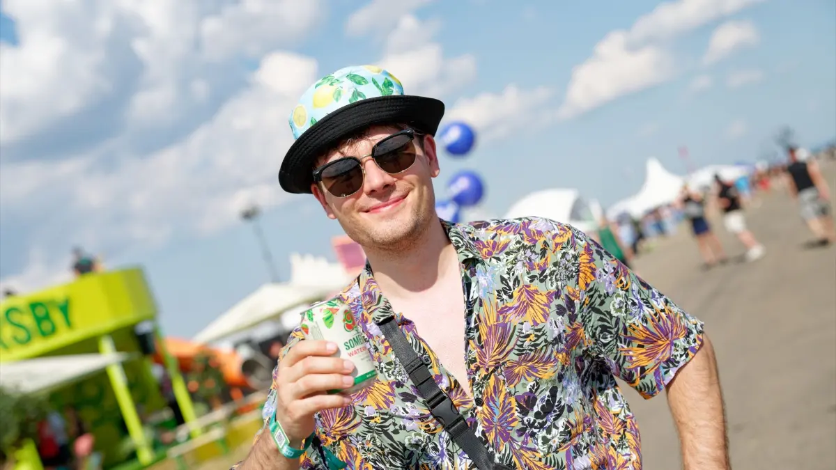 Der erste volle Southside-Festivaltag begann, wie das Warm-up endete: heiß.