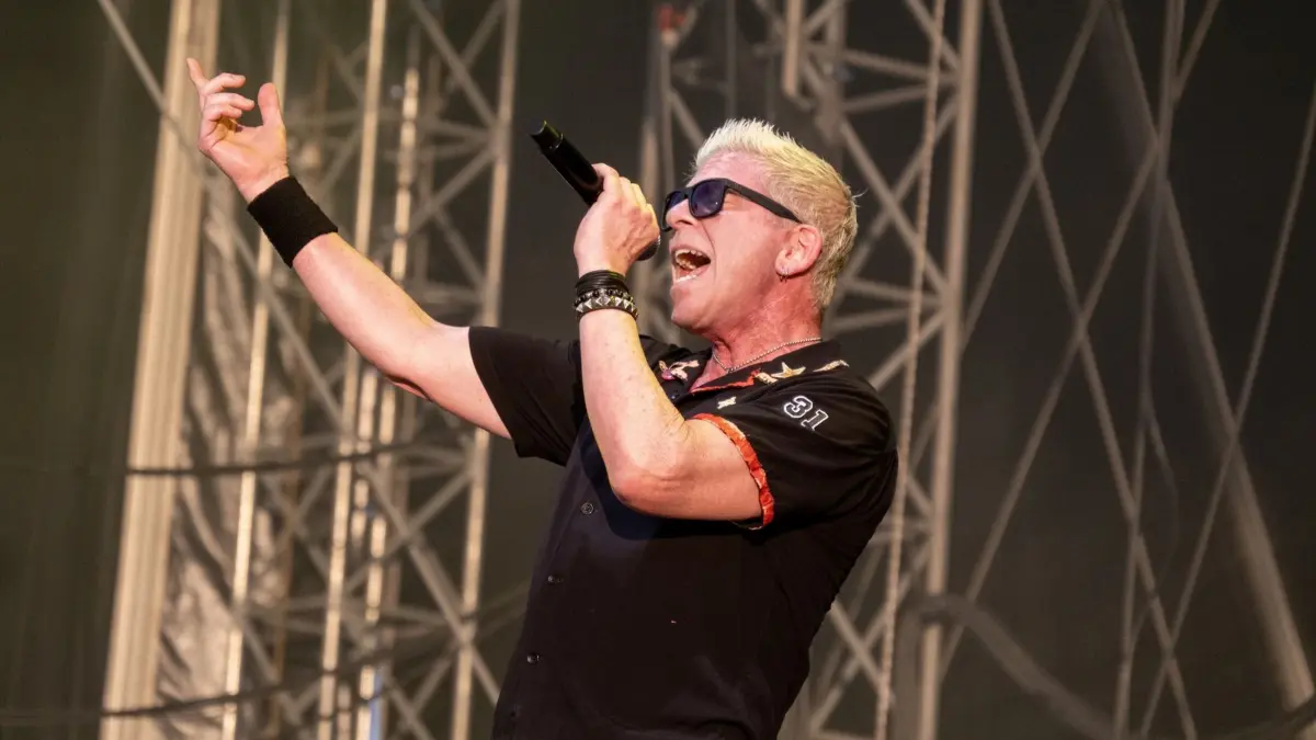 Am Samstag waren es neben den Headlinern Kraftklub vor allem Youngblud, The Offspring und die Donots, die so richtig für Bewegung vor den Bühnen sorgten.