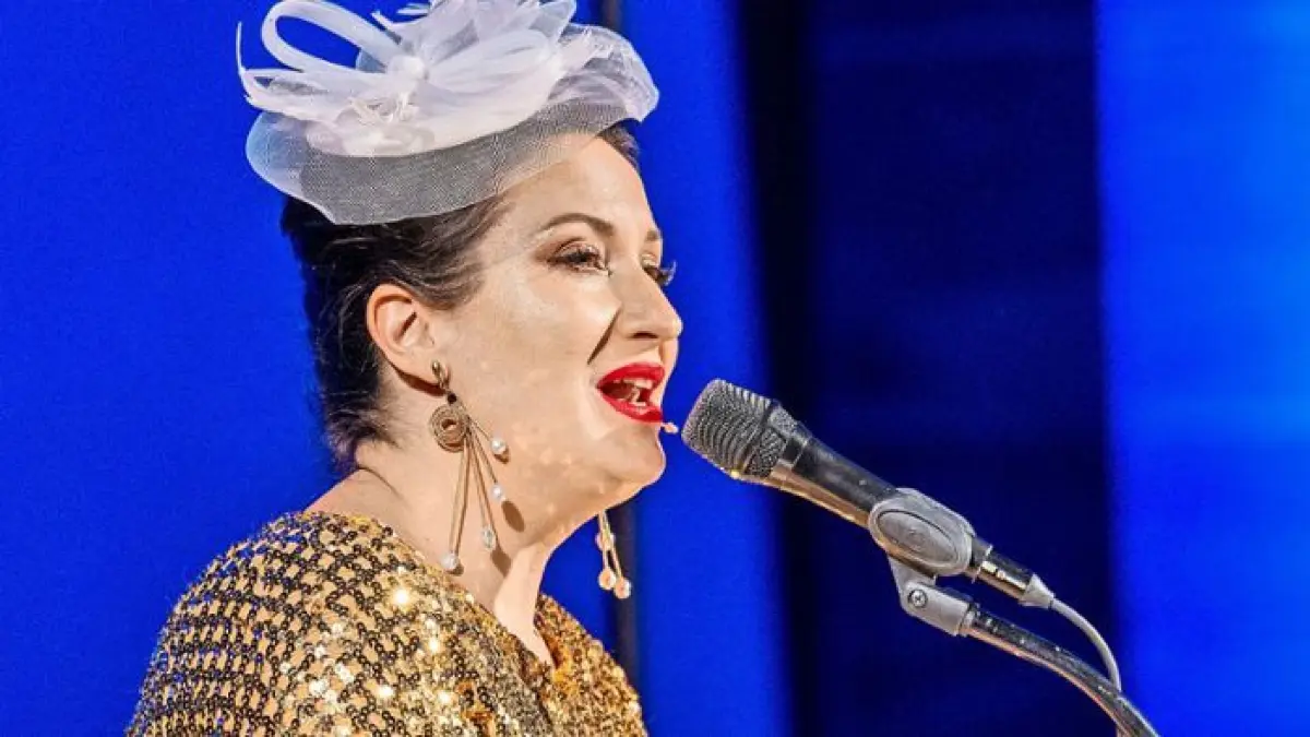 Sefora Nelson macht den Auftakt bei "Kultur im Freien" im Altensteiger Schlossgarten