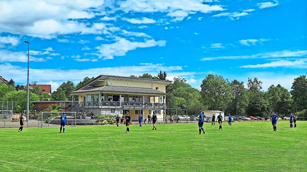 Das Herz der Anlage des Wolterdinger Fußballclubs ist das Vereinsheim, welches auf den Namen "Sporthiisli" getauft wurde.