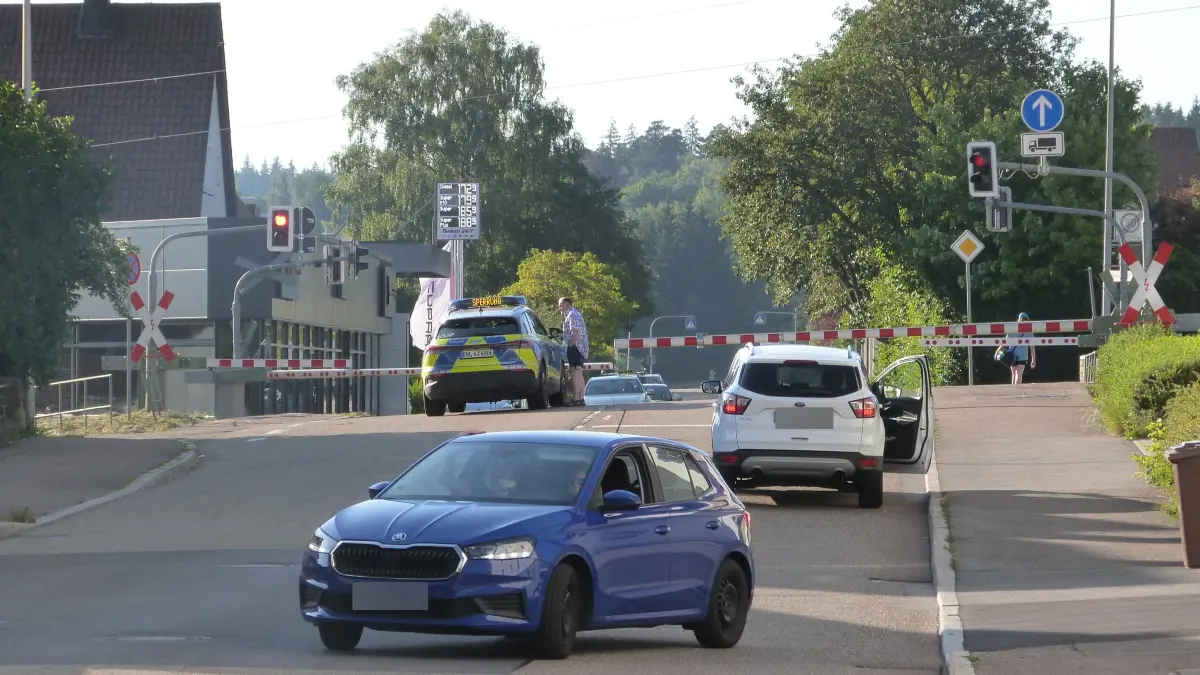 Verkehrschaos an Bahnübergang Freudenstadt