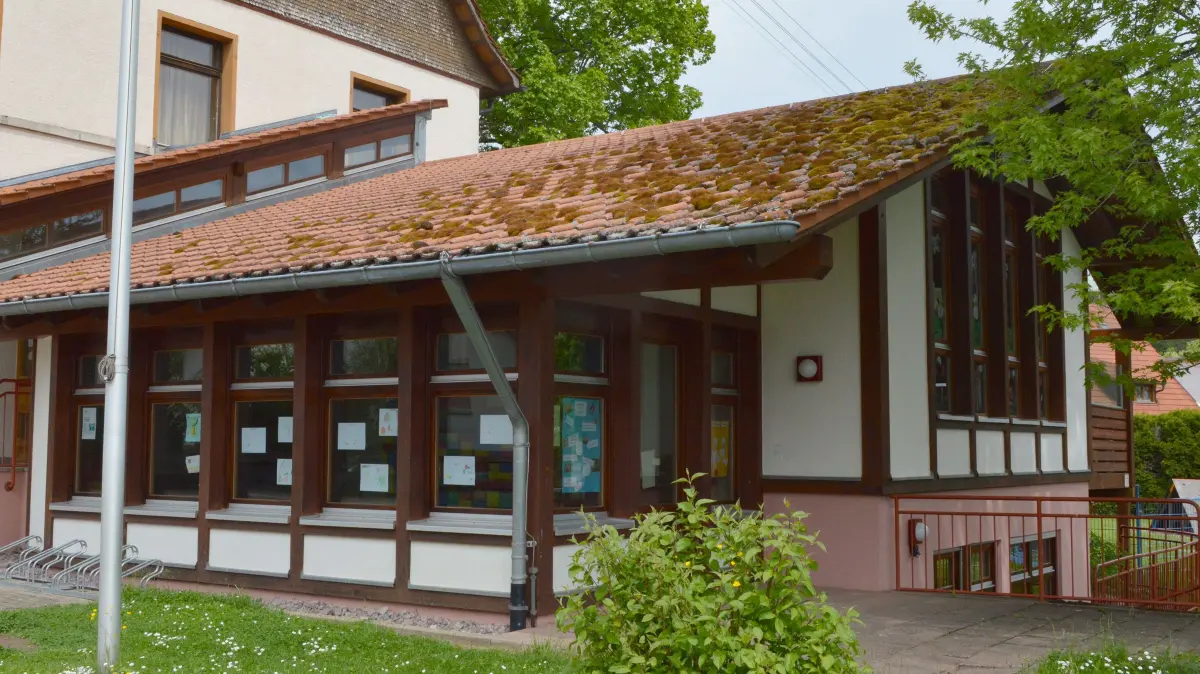 Wenn ab September 2026 der neue Kindergarten Eschbronn in Betrieb geht, geht der ganz in der Nähe jahrelange Standort in Locherhof zu Ende.