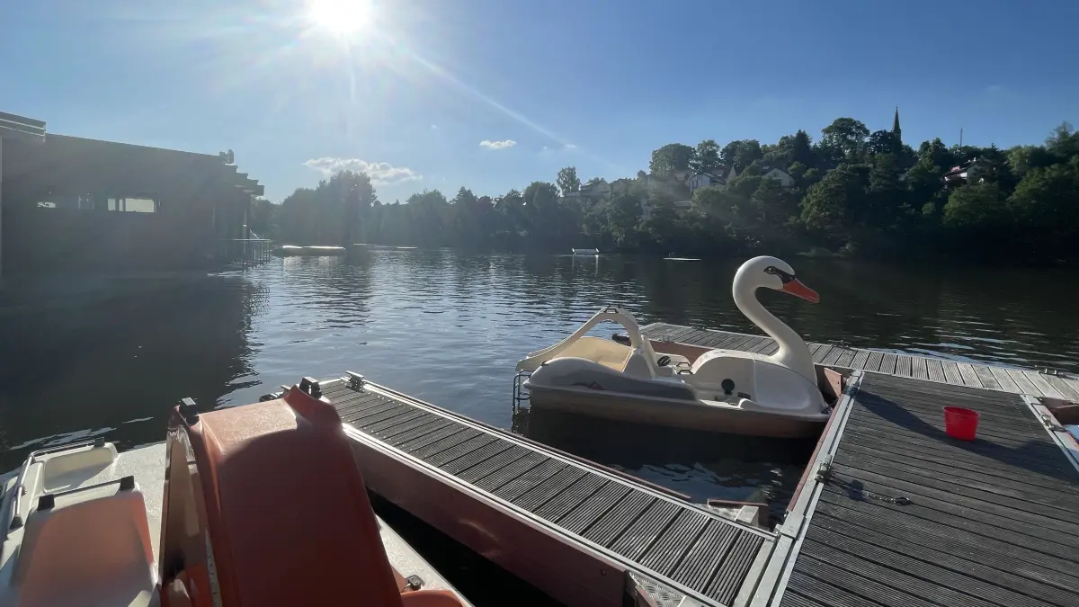 Es ist heiß in St. Georgen – da bietet der Klosterweiher eine willkomene Abkühlu