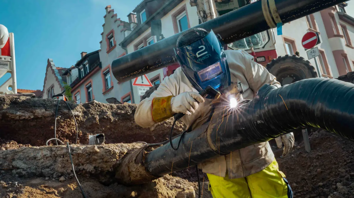 In der Rathausgasse werden Wasserleitungen neu verlegt.