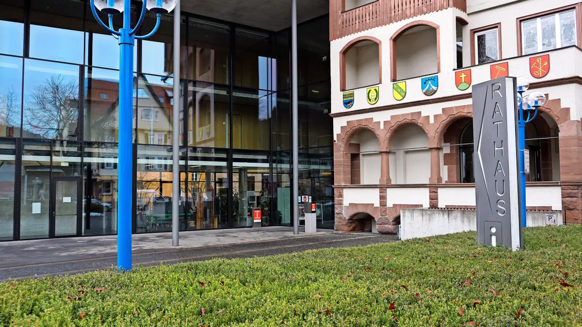 Es dauert noch eine Weile, bis feststeht, wer neuer Chef im Rathaus wird.