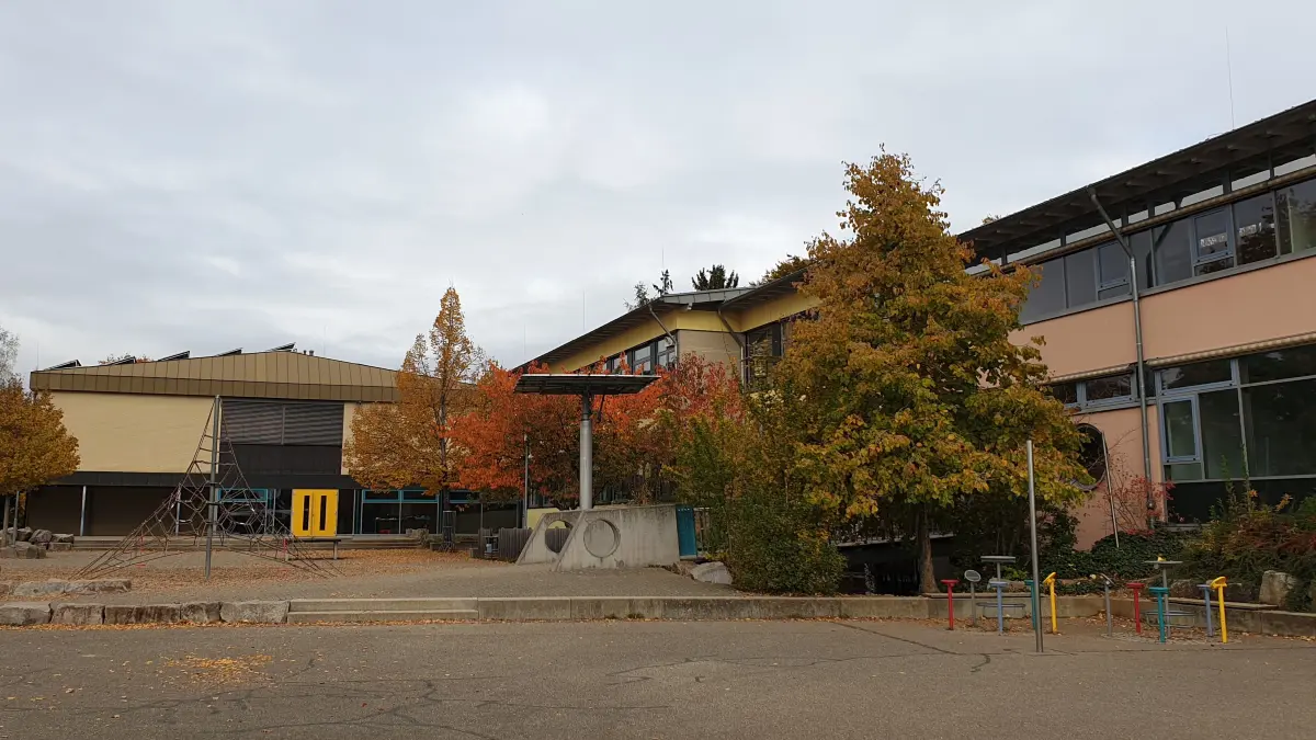 Die Grundschule in Eutingen.