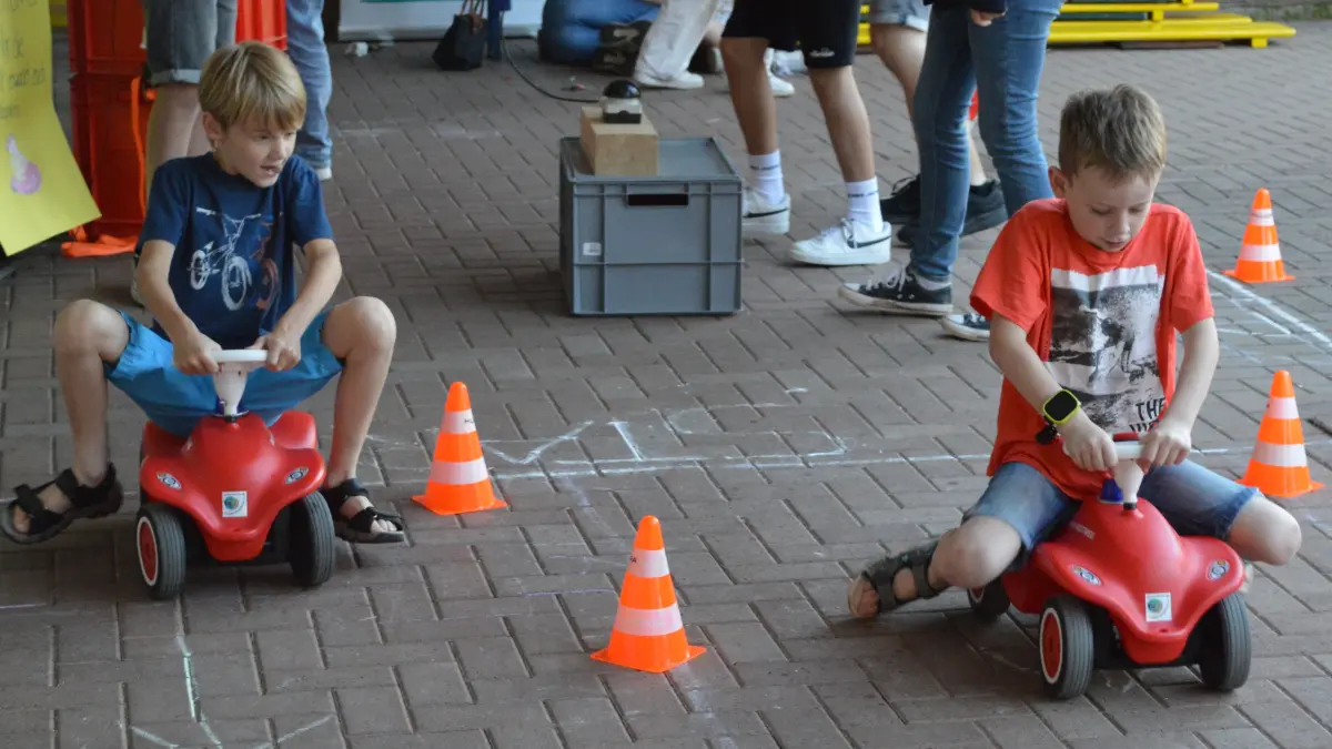 Bobbycarrennen beim Dorffest Aichhalden