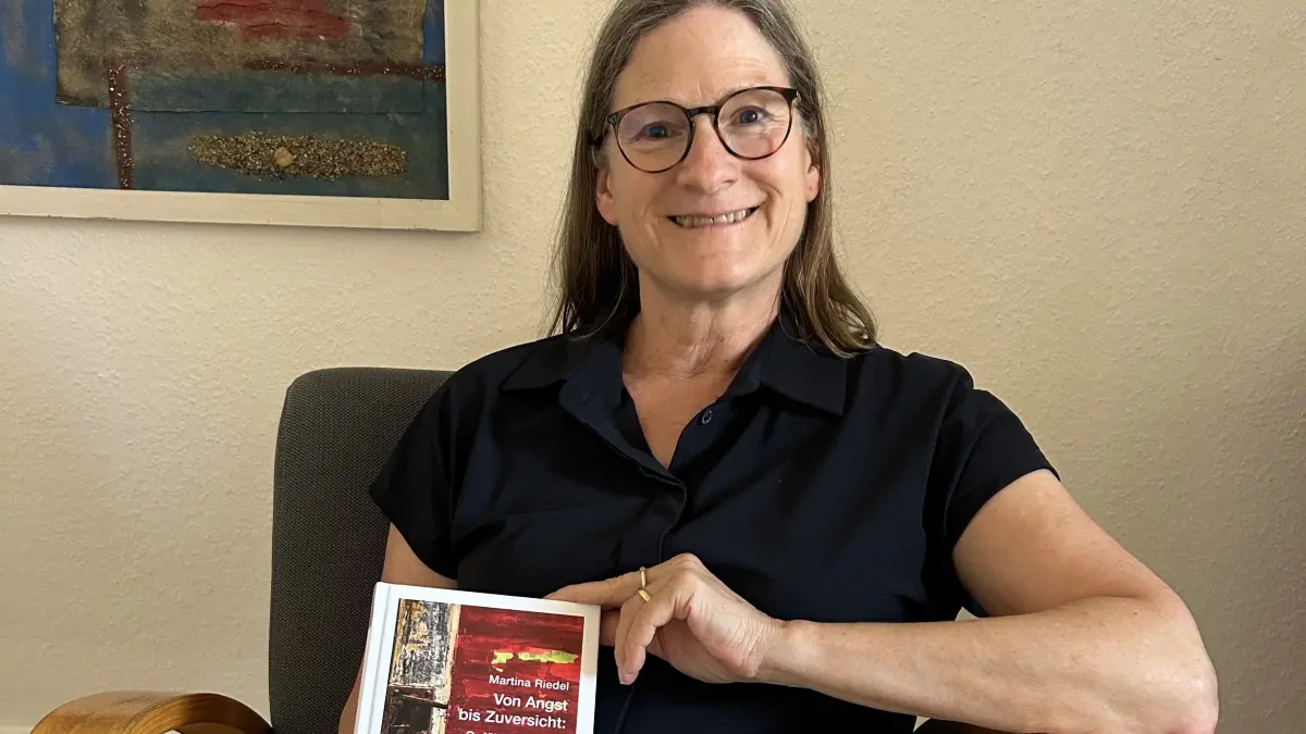 Die Lahrer Psychologin Martina Riedel ist stolz auf ihr Buch.