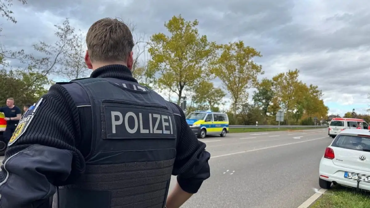 Bei einem Unfall im Bereich des Polizeireviers Weil am Rhein rückt die spezialisierte Verkehrspolizei aus, wie hier bei einem Zusammenstoß eines Autos mit einem Pedelec im vergangenen Jahr.