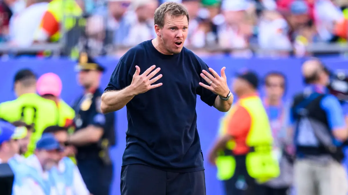Nationaltrainer Julian Nagelsmann (links) erlebte bei der WM eine Blamage. Auch in der Ortenau wird er kritisch gesehen – und Jürgen Klopp wird gefordert.