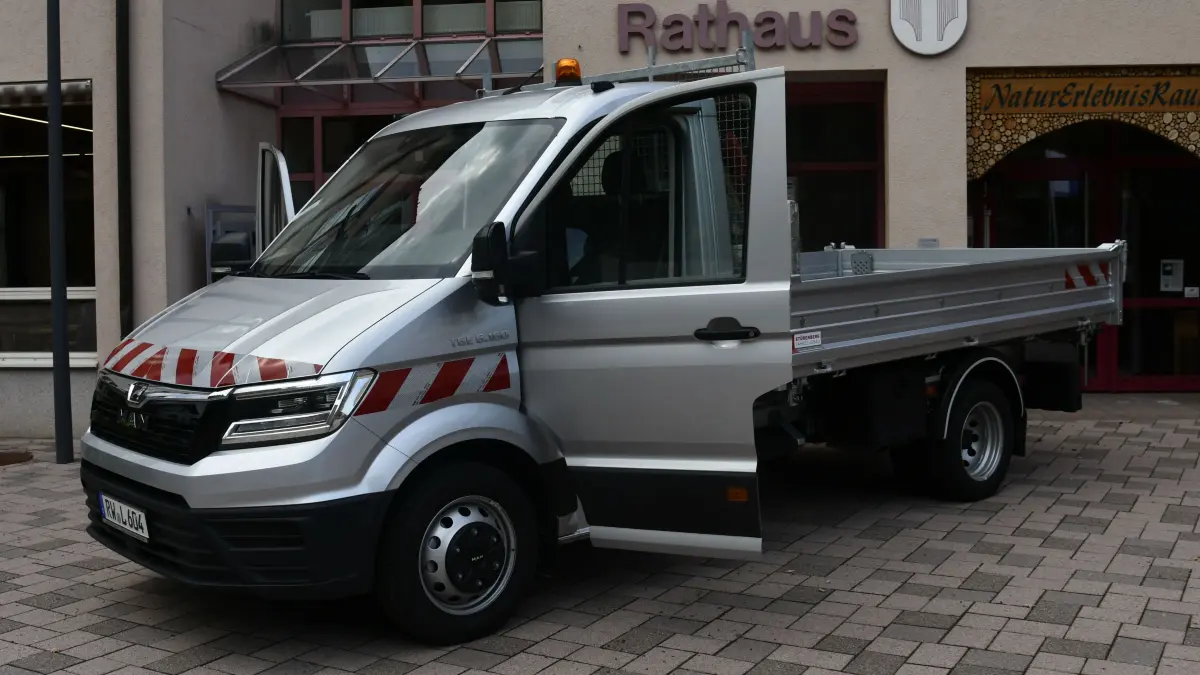 Der neue Transporter für den Bauhof ist einsatzbereit.