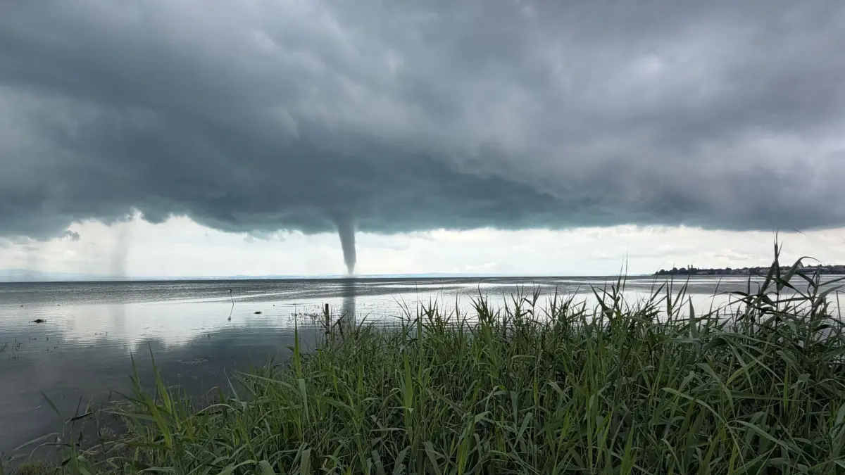 Wasserhose auf dem Bodensee