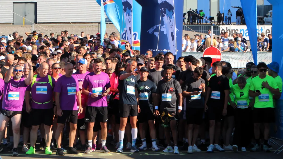 Neuer Rekord beim Firmenlauf: 3500 Teilnehmer gingen in Schwenningen an den Start.