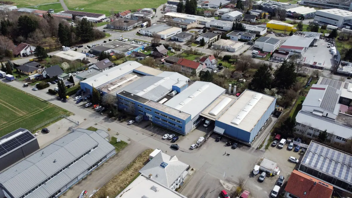 Der Firmensitz von Steegmüller Kaminoflex in der Heinkelstraße 15 im Industriegebiet Ost in Villingen-Schwenningen.