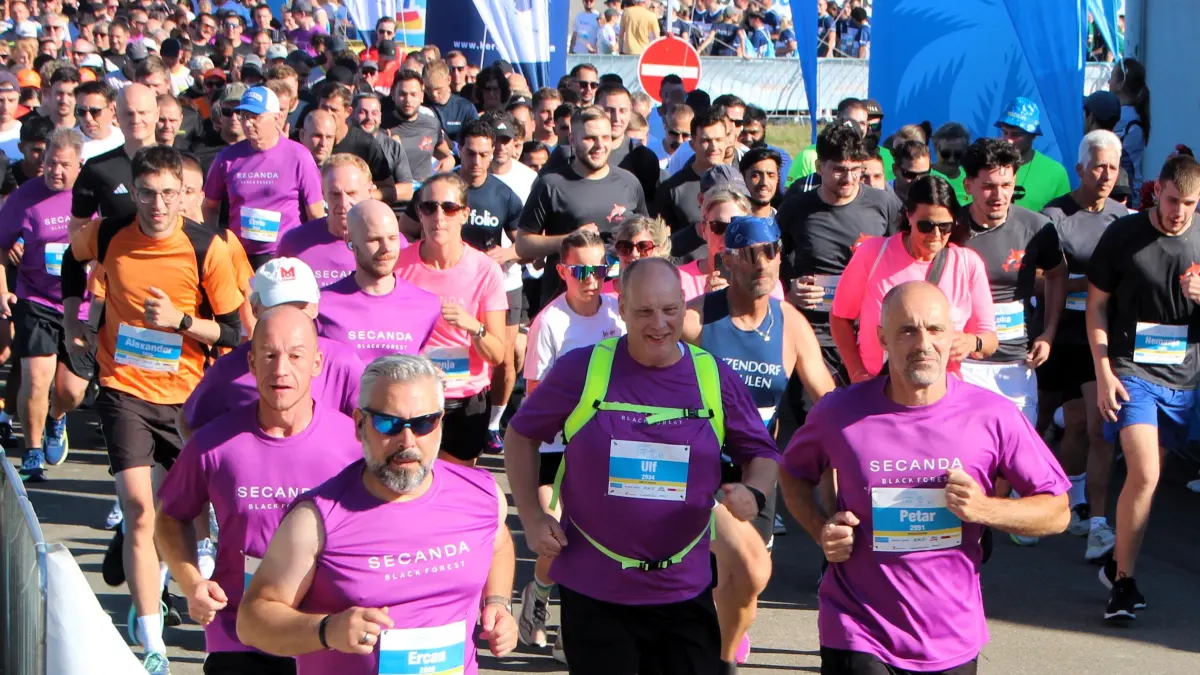 Neuer Rekord beim Firmenlauf: 3500 Teilnehmer gingen in Schwenningen an den Start.